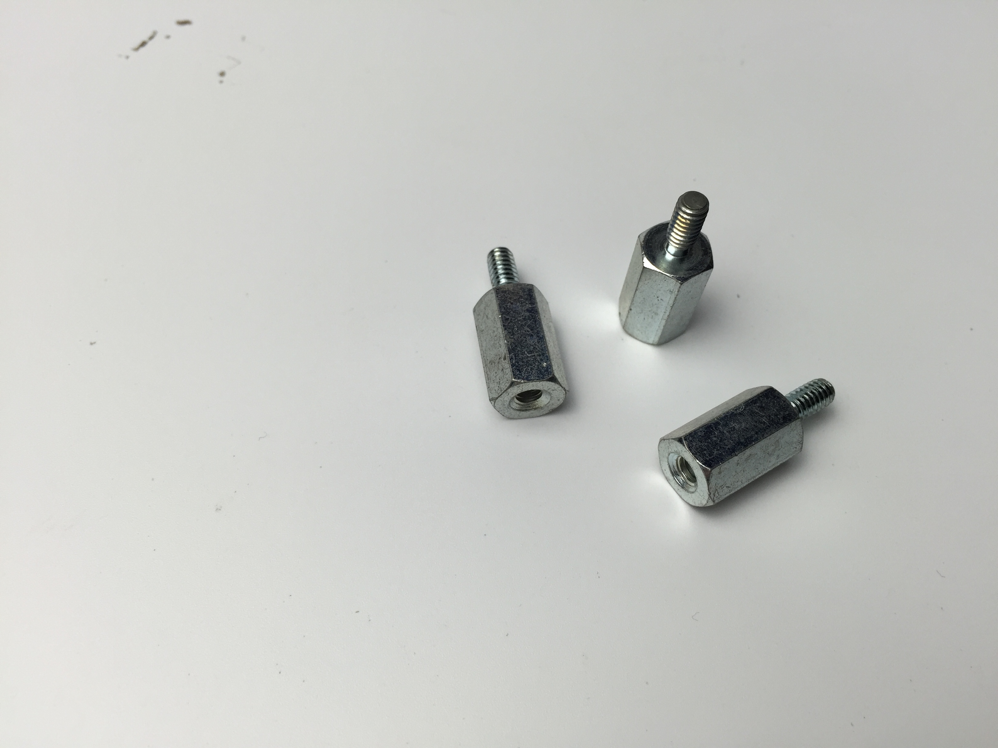 H9.6XM4X26六角螺柱內(nèi)外牙、單價(jià)1.1